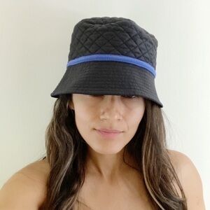Vintage Lands End Quilted Black Bucket Hat -‎ S/M